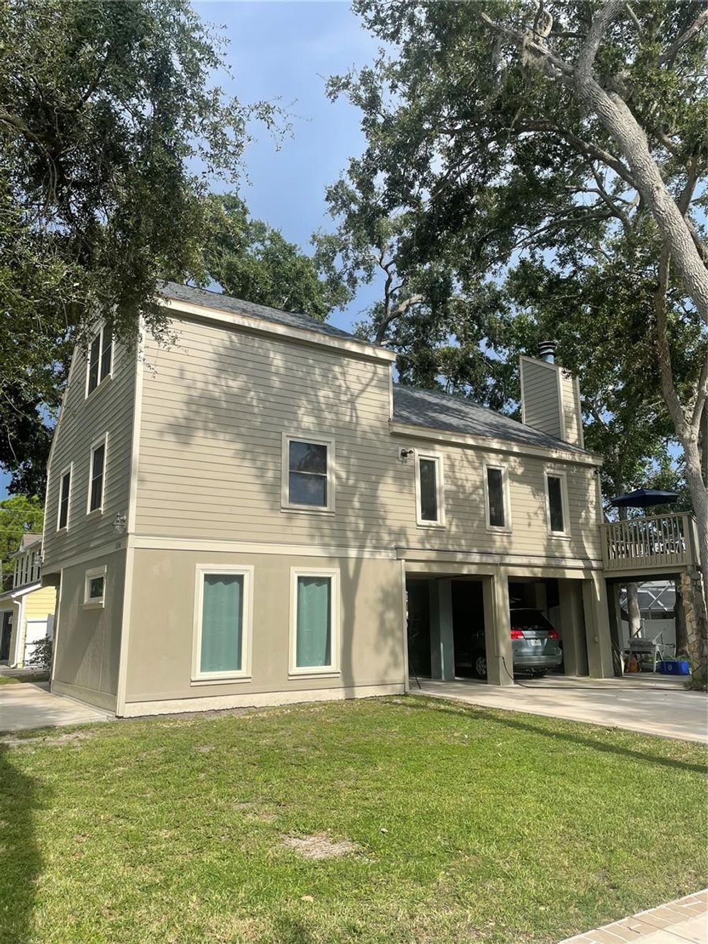 Photo of 13150 72nd Terrace, Seminole, FL 33776 (MLS # TB8421728)