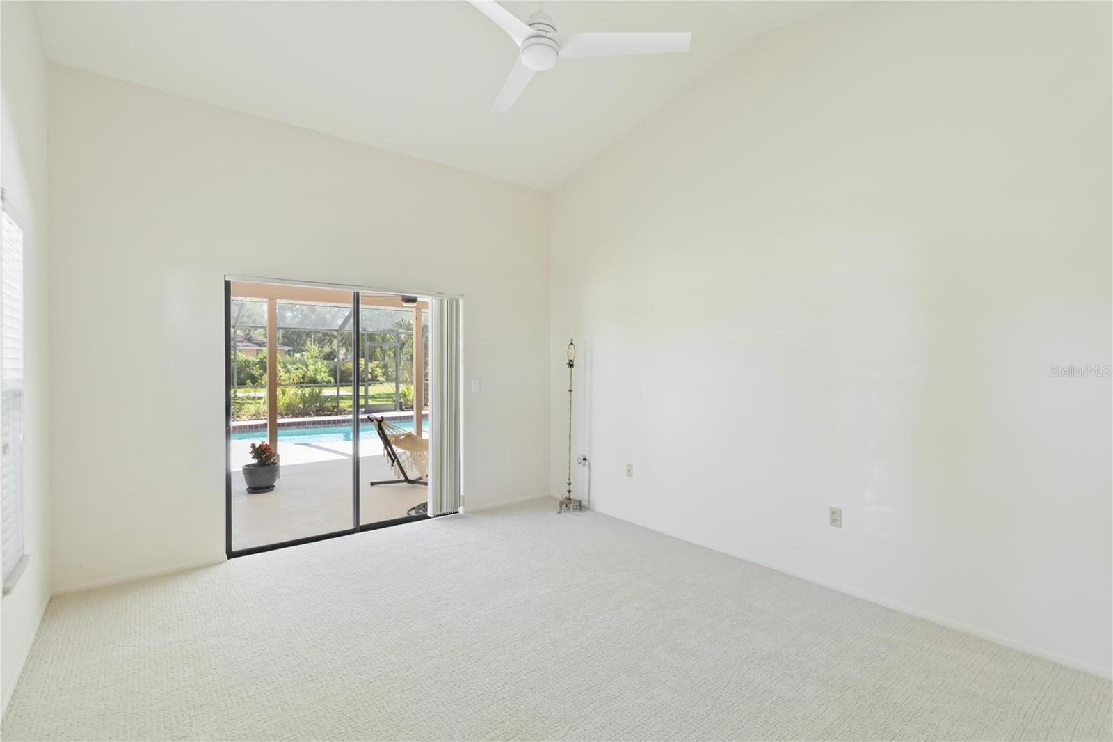 WOODLAWN LAKES FIRST ADD - Residential