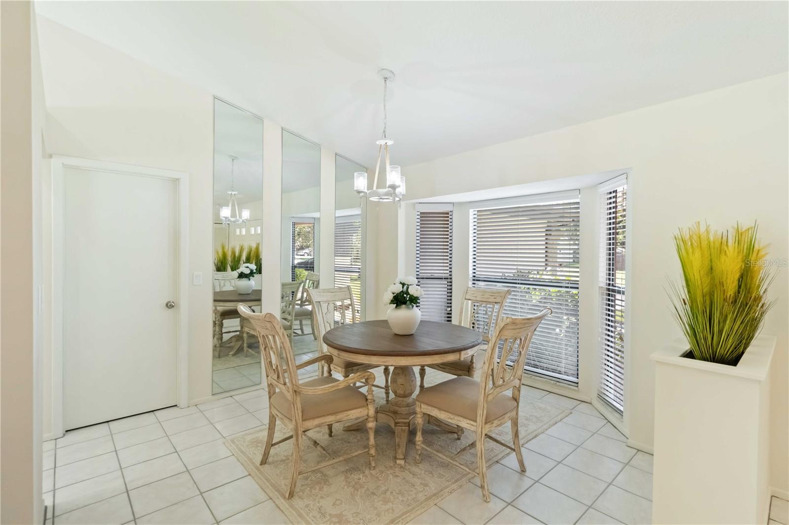 WOODLAWN LAKES FIRST ADD - Residential