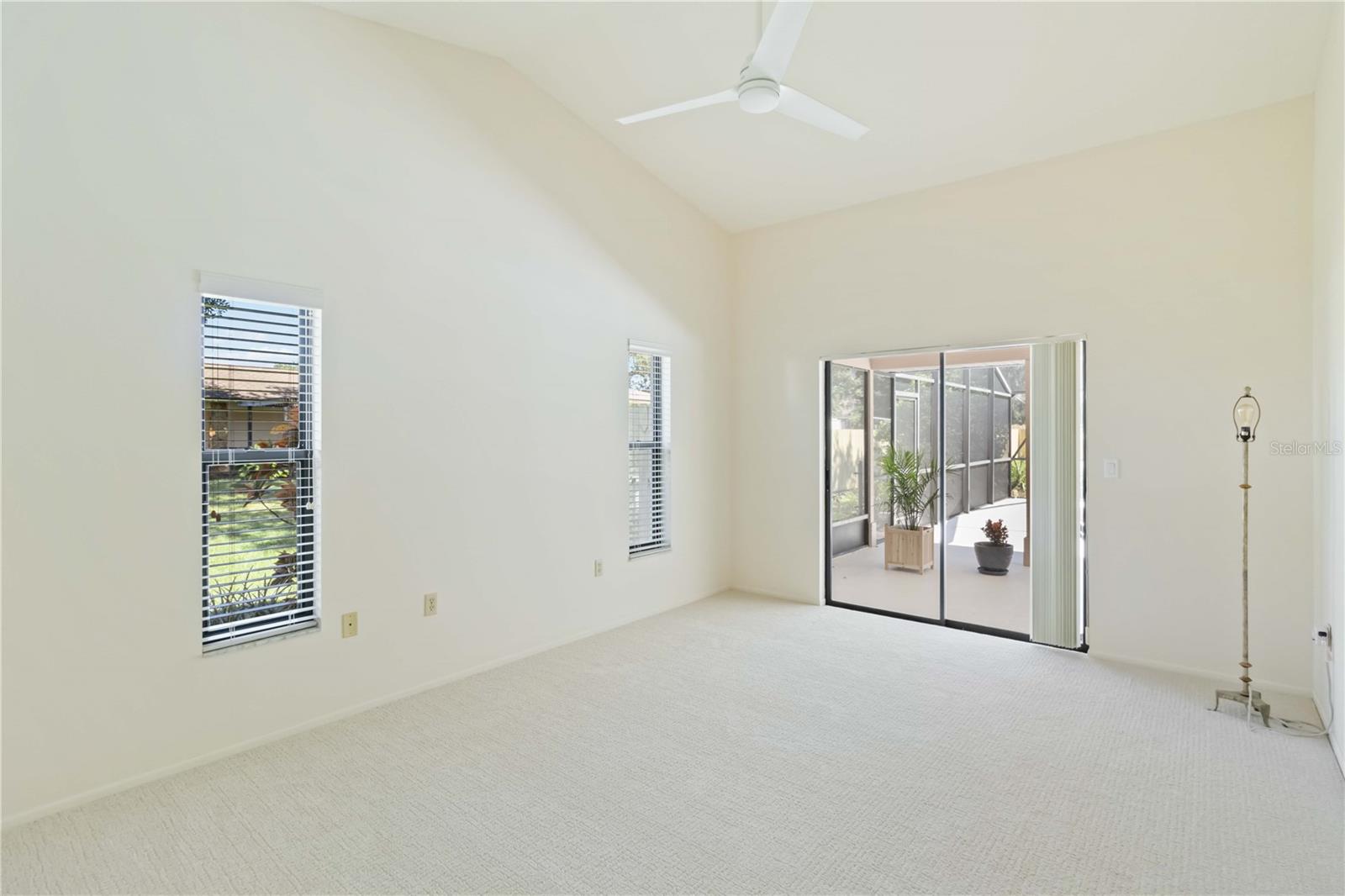 WOODLAWN LAKES FIRST ADD - Residential