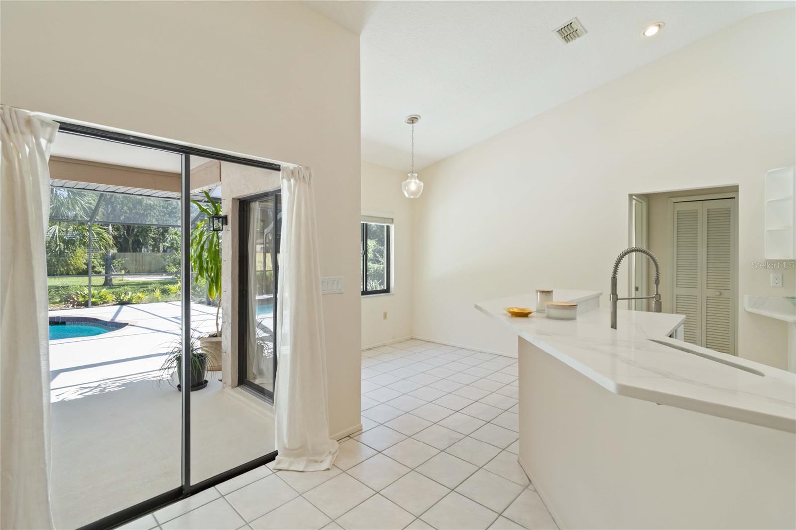 WOODLAWN LAKES FIRST ADD - Residential