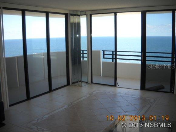 Horizons Condo - Residential