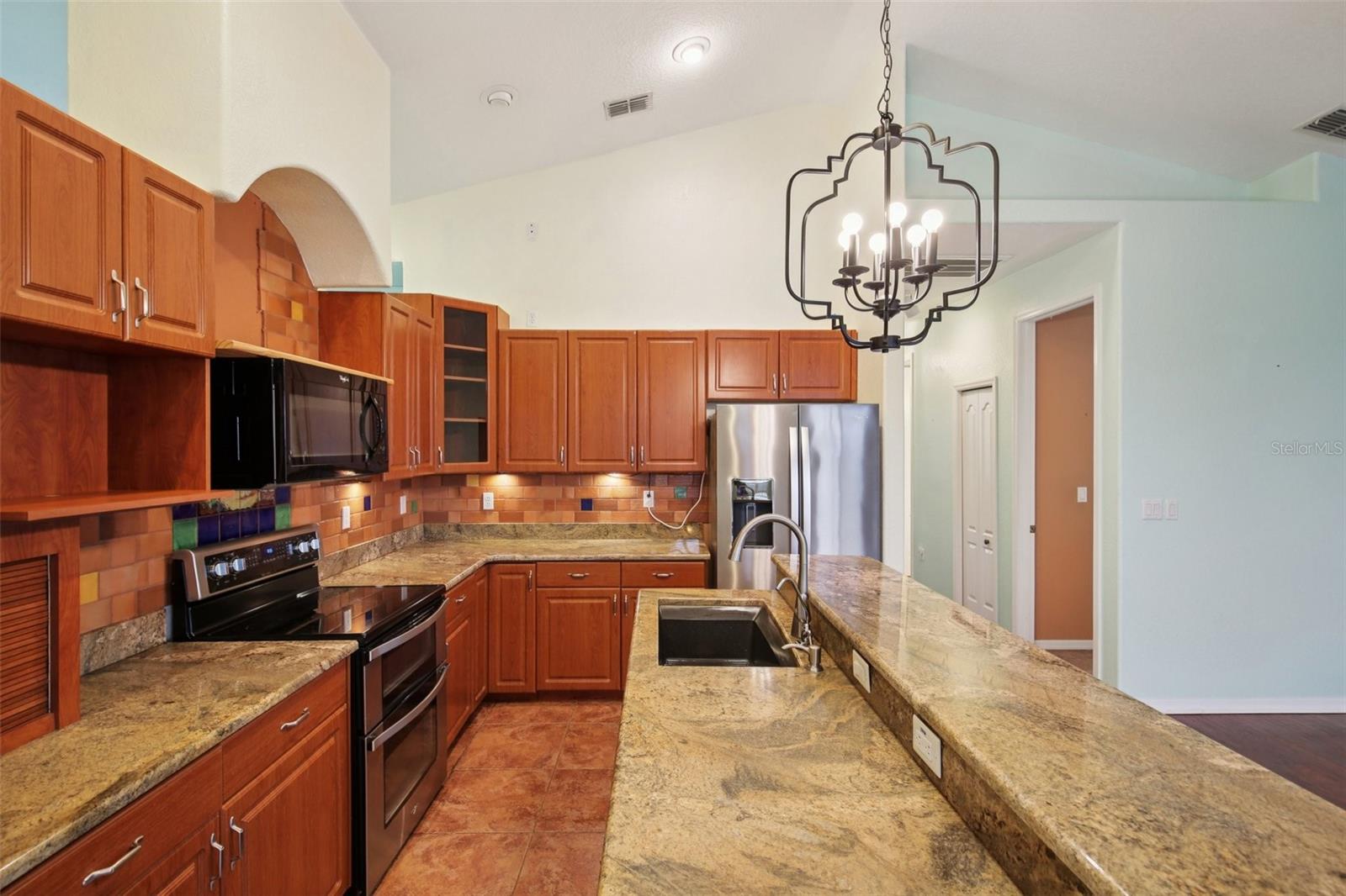 HUDSON BEACH ESTATES - Residential