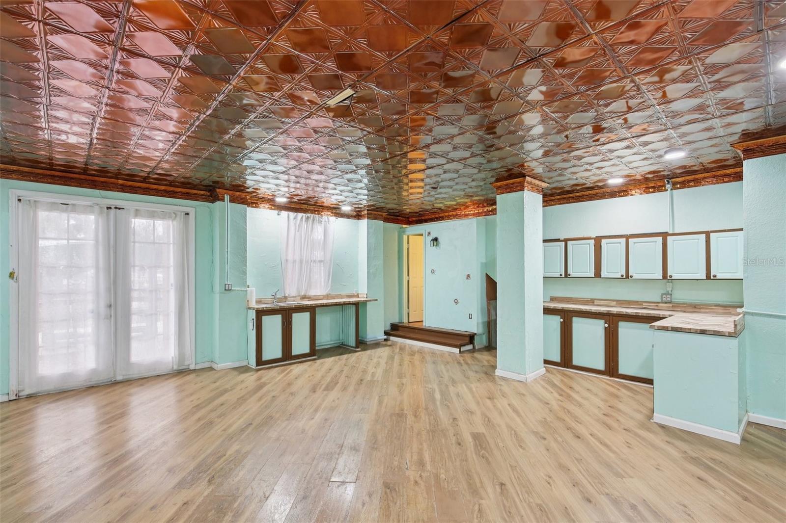 HUDSON BEACH ESTATES - Residential