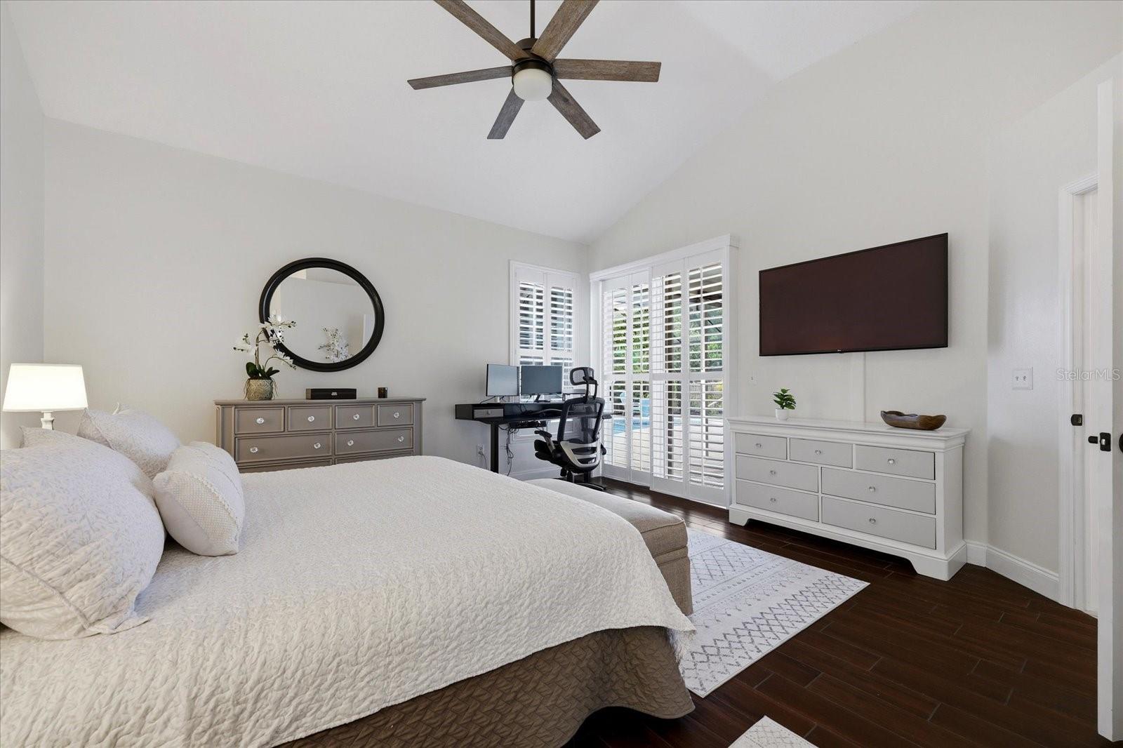 MEADOW POINTE - Residential