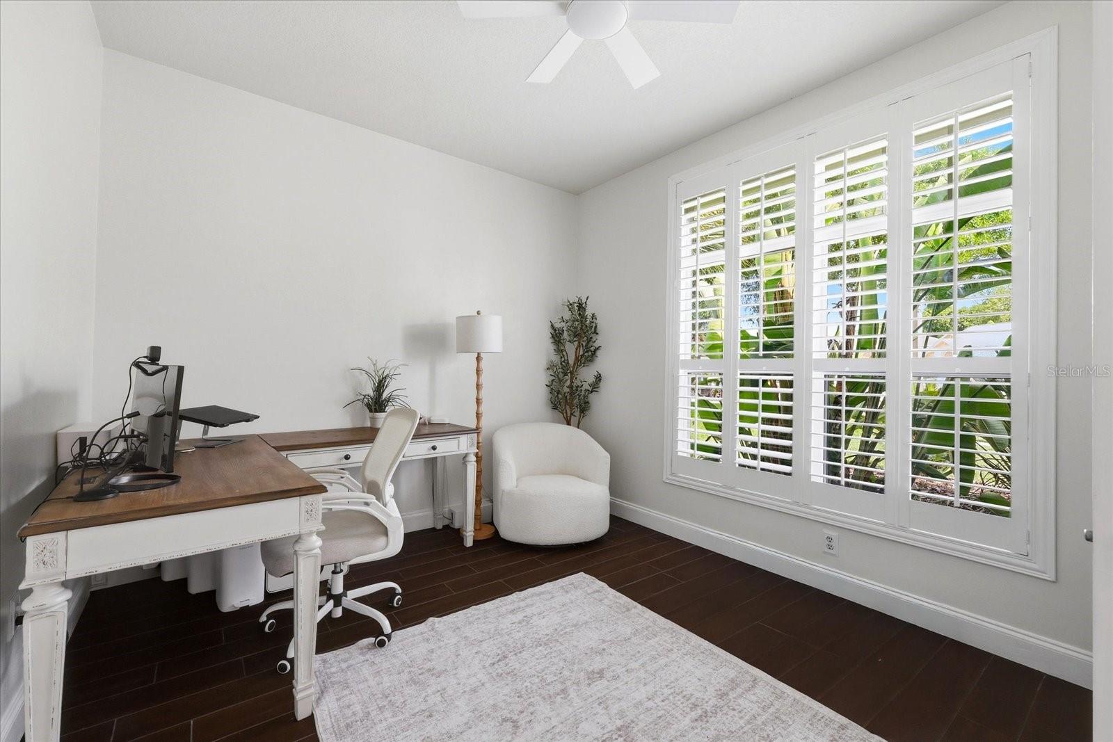 MEADOW POINTE - Residential