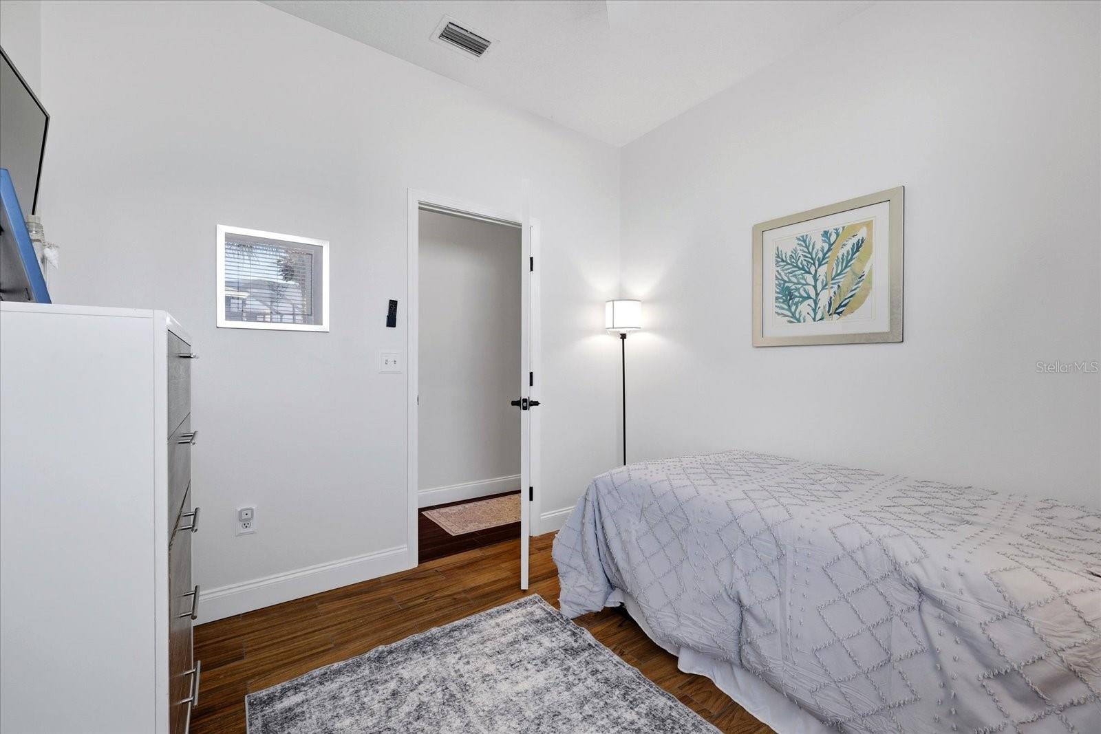 MEADOW POINTE - Residential