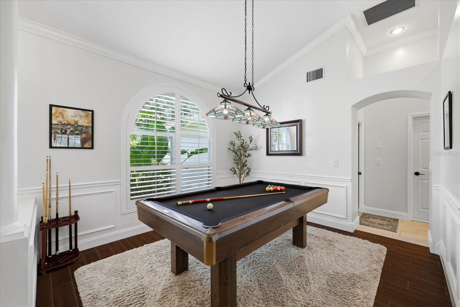 MEADOW POINTE - Residential