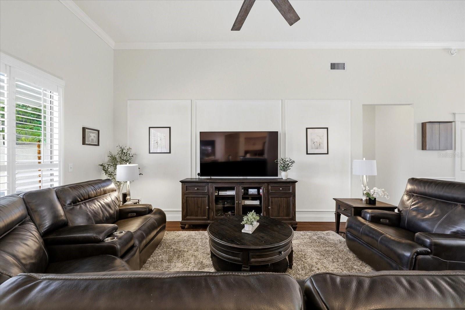 MEADOW POINTE - Residential