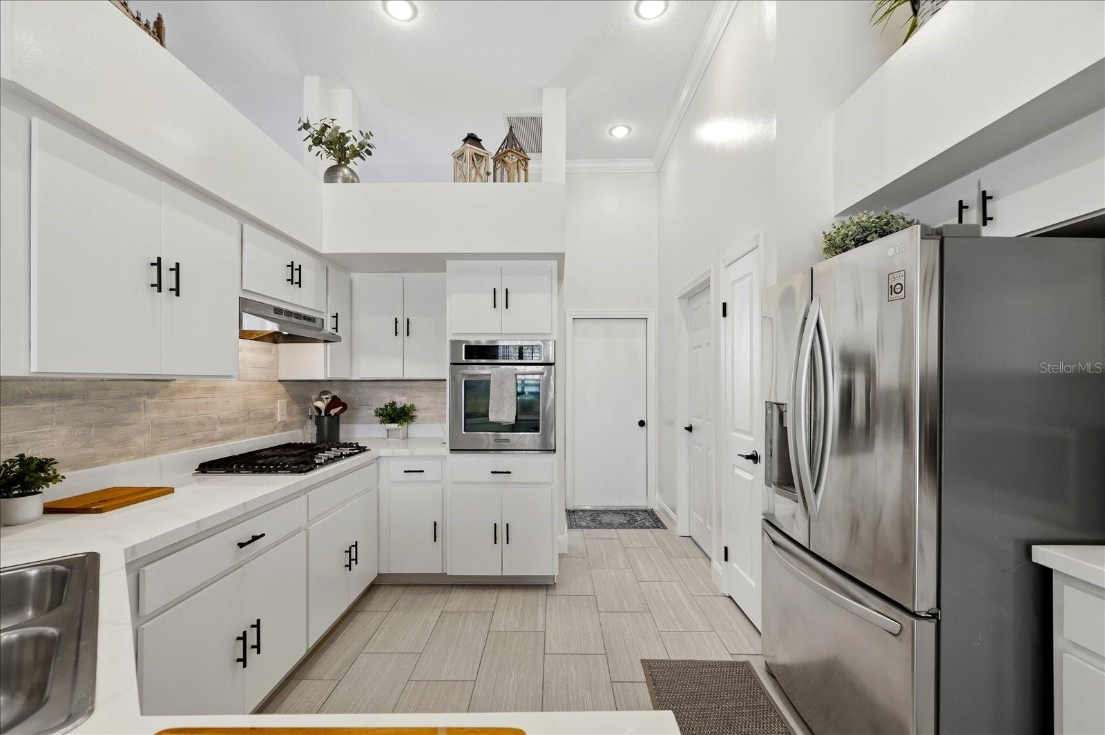 MEADOW POINTE - Residential