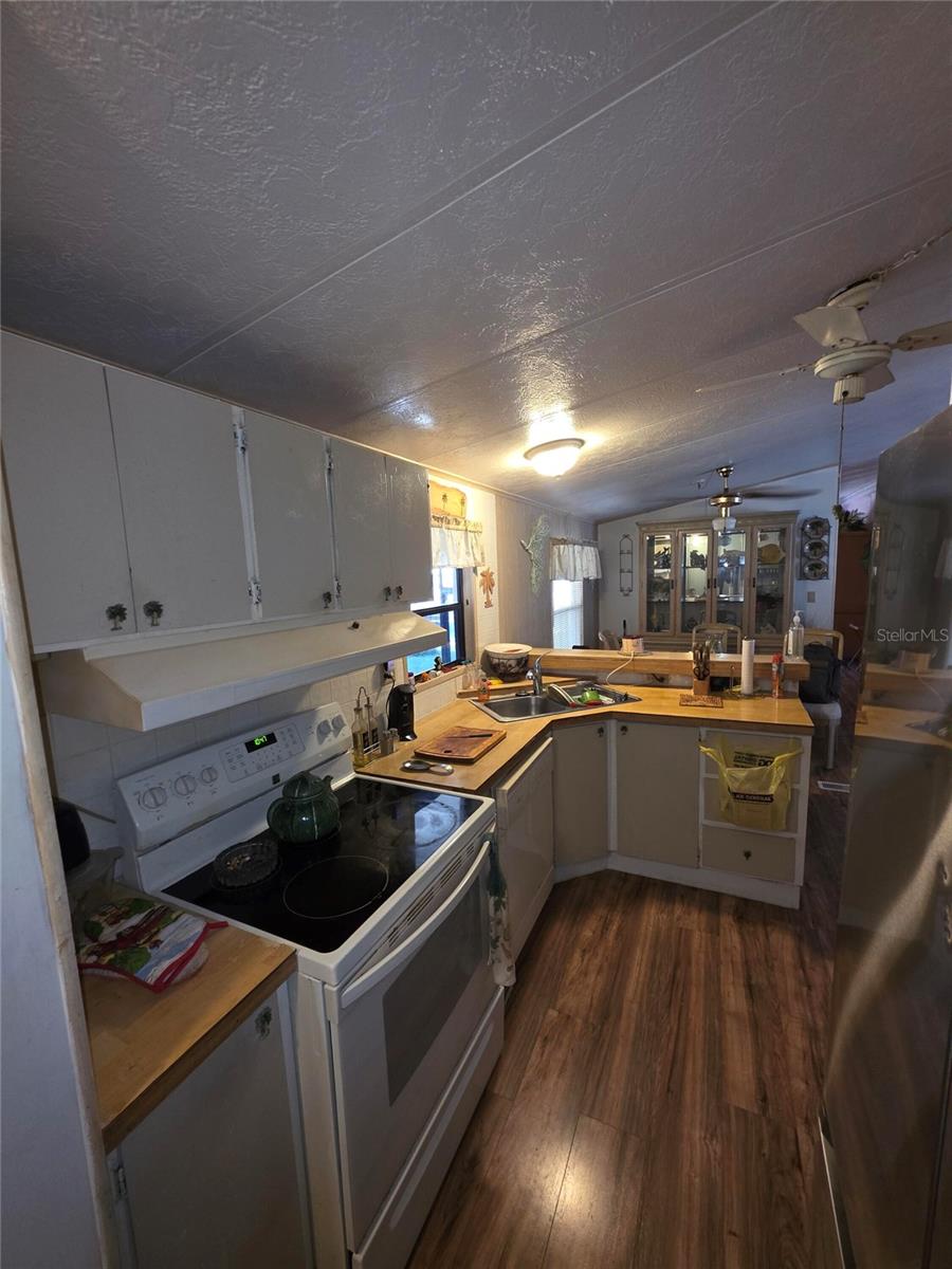 LAKE MARINETTE MHP - Residential