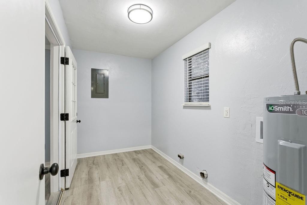 ALACHUA HILLS - Residential