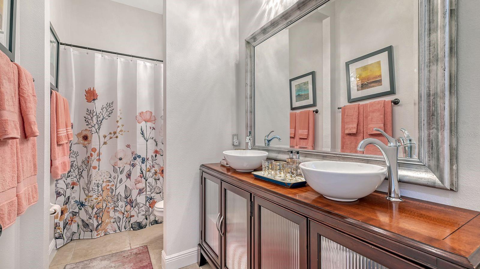 LEGENDS BAY - Residential