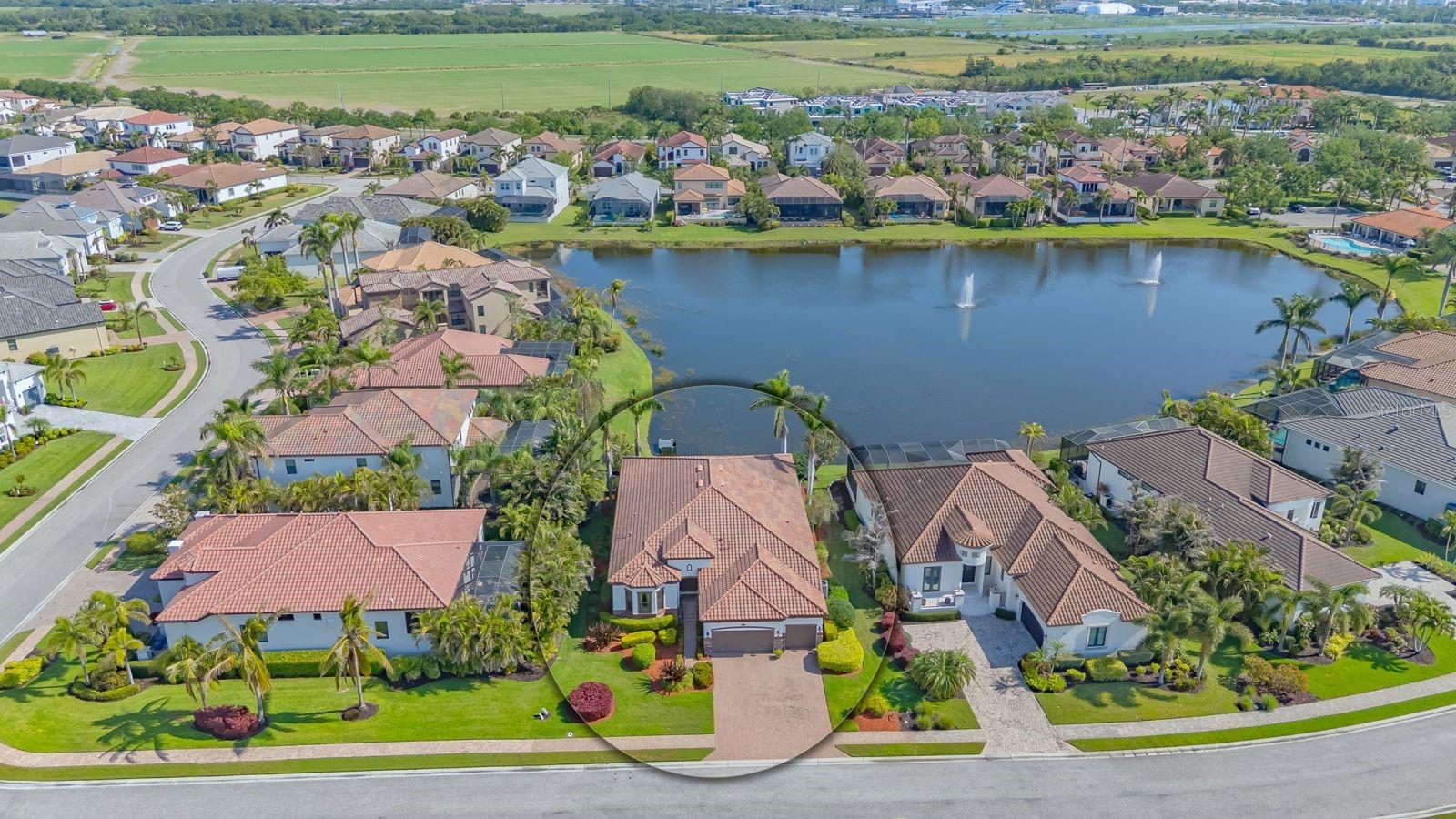 LEGENDS BAY - Residential