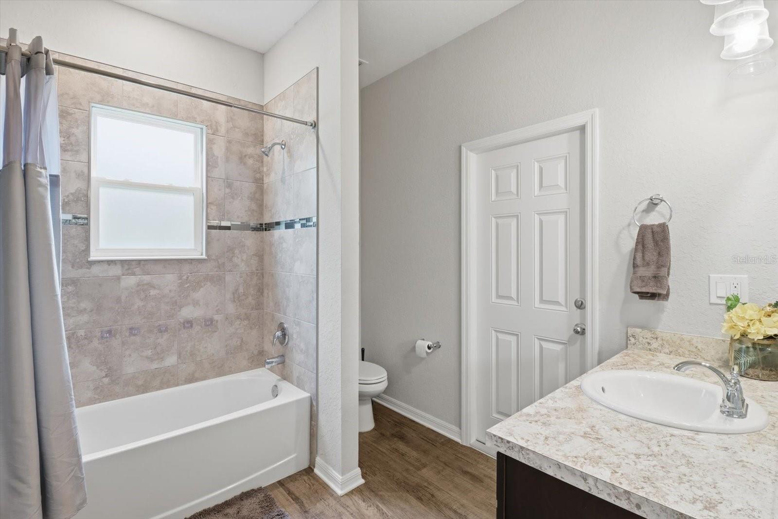 KINGSLAND COUNTRY ESTATE - Residential