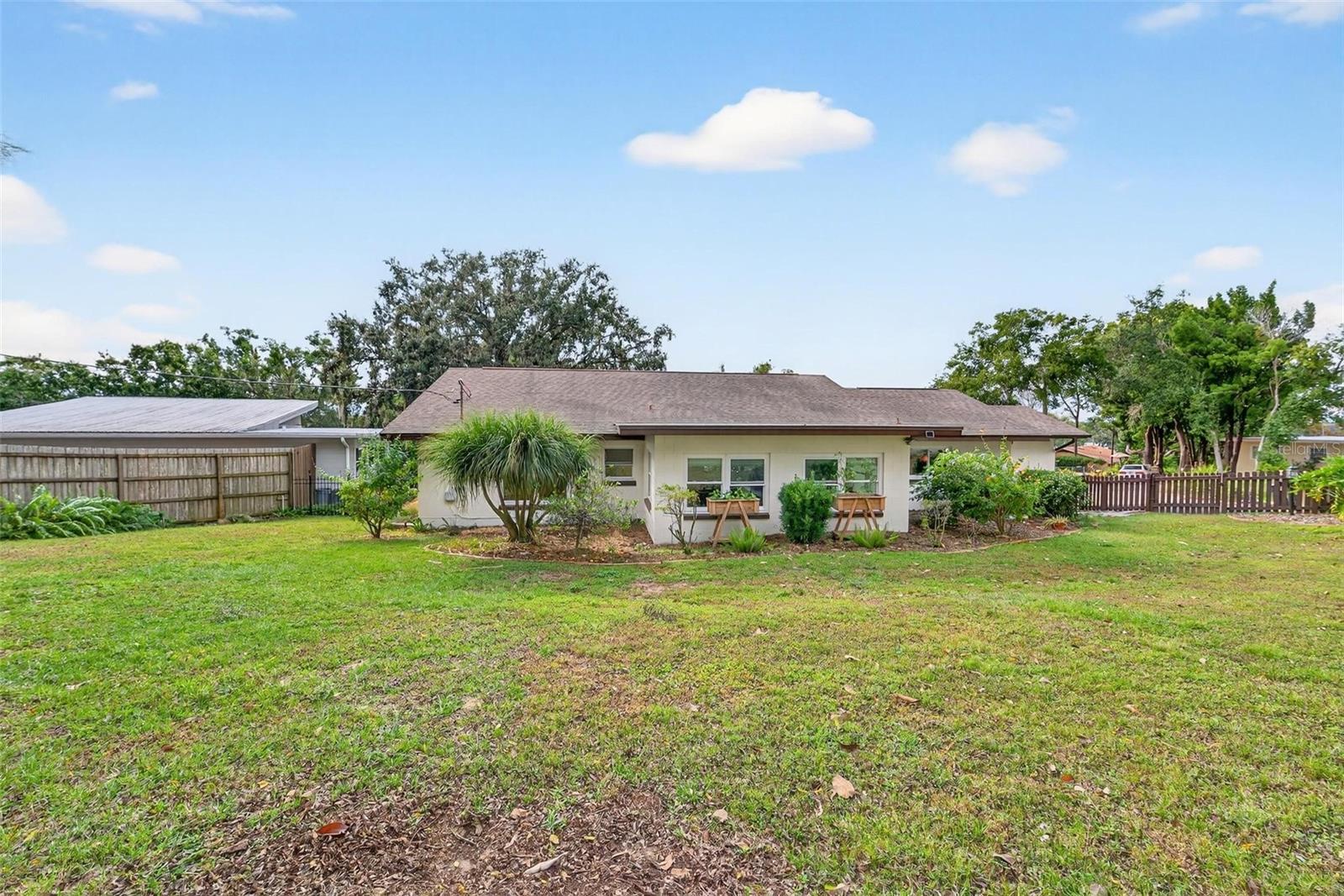 RAINBOW RIDGE - Residential