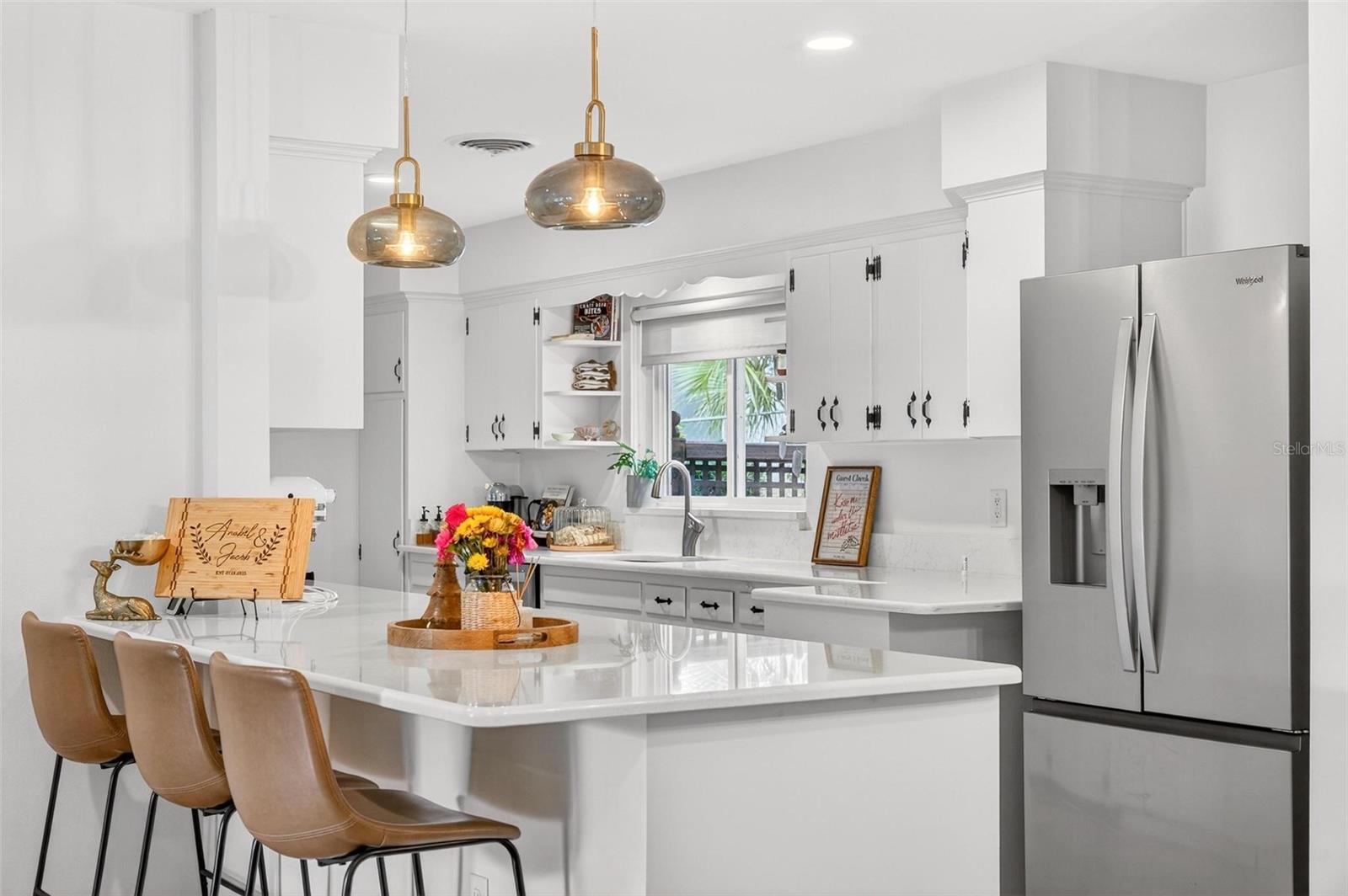 RAINBOW RIDGE - Residential