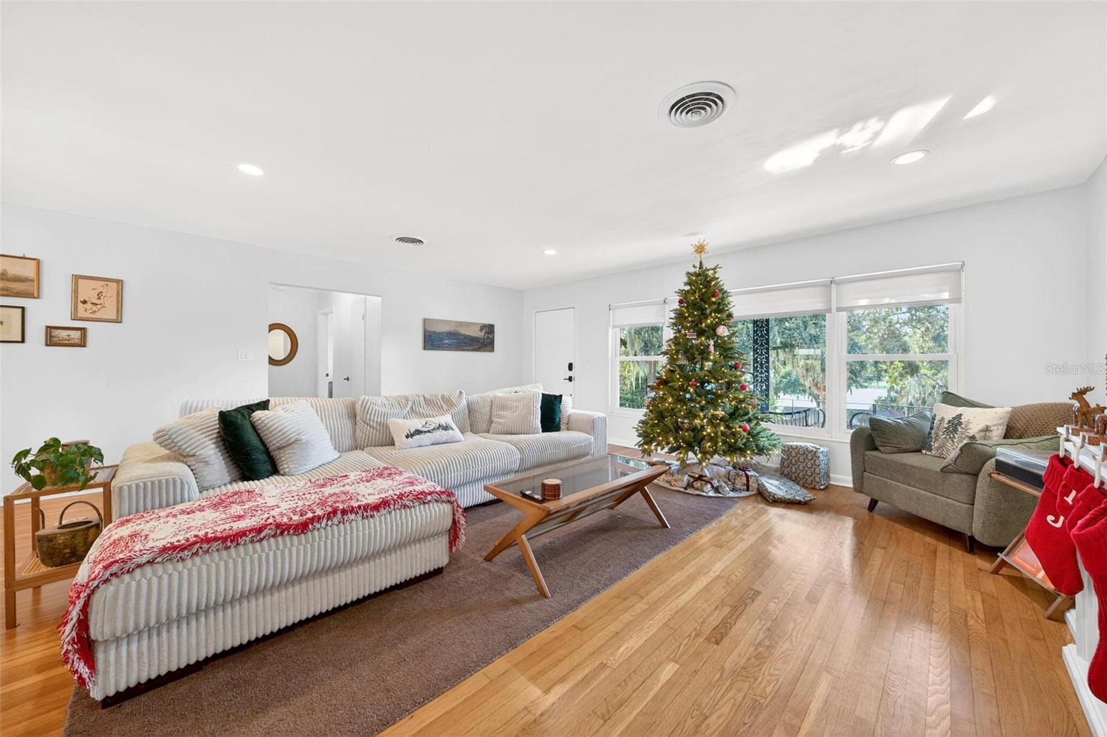 RAINBOW RIDGE - Residential