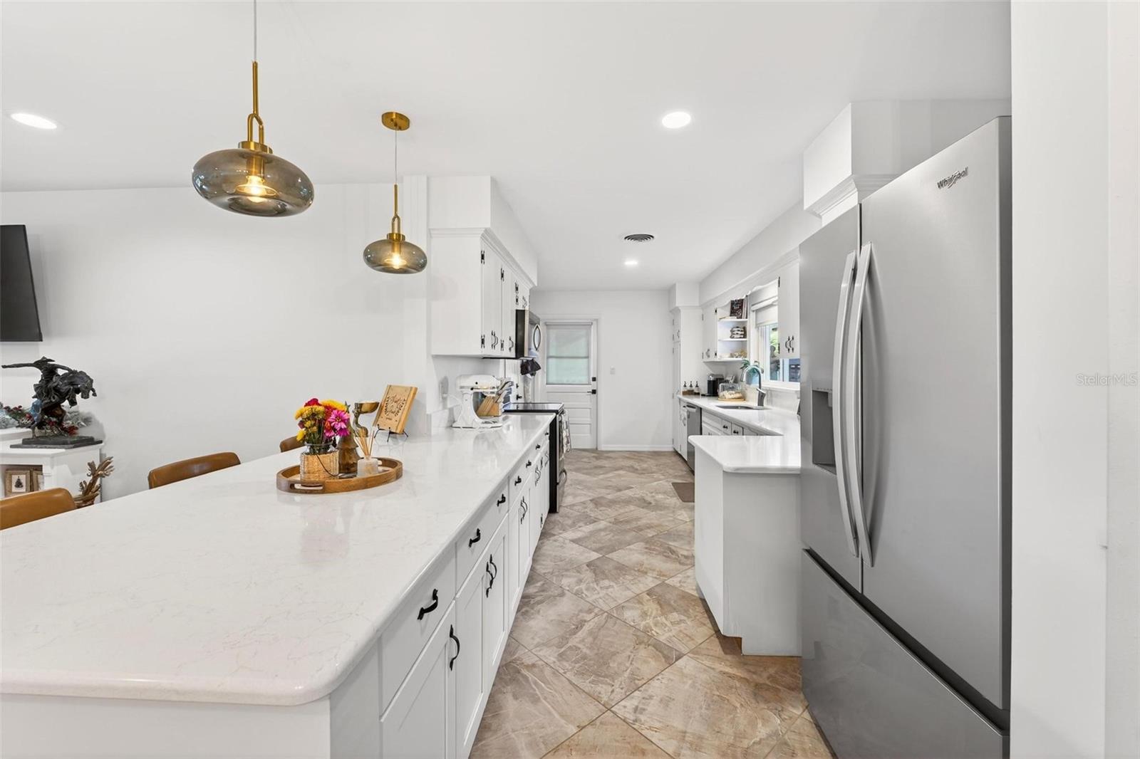 RAINBOW RIDGE - Residential