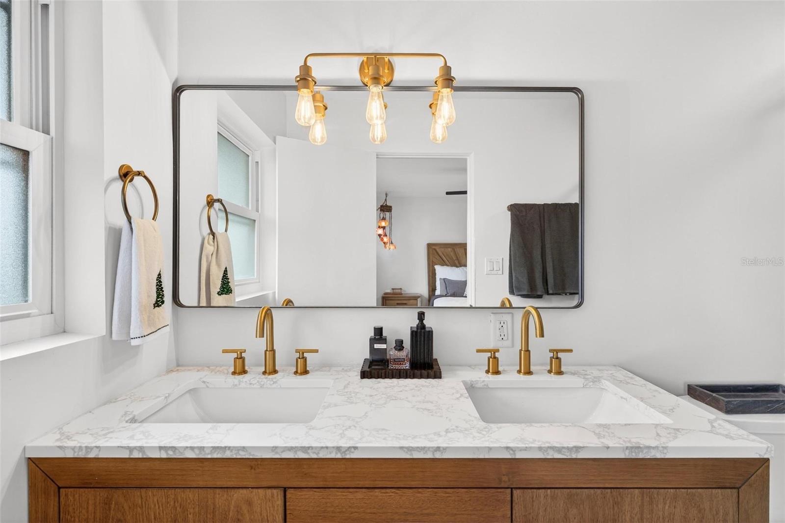 RAINBOW RIDGE - Residential