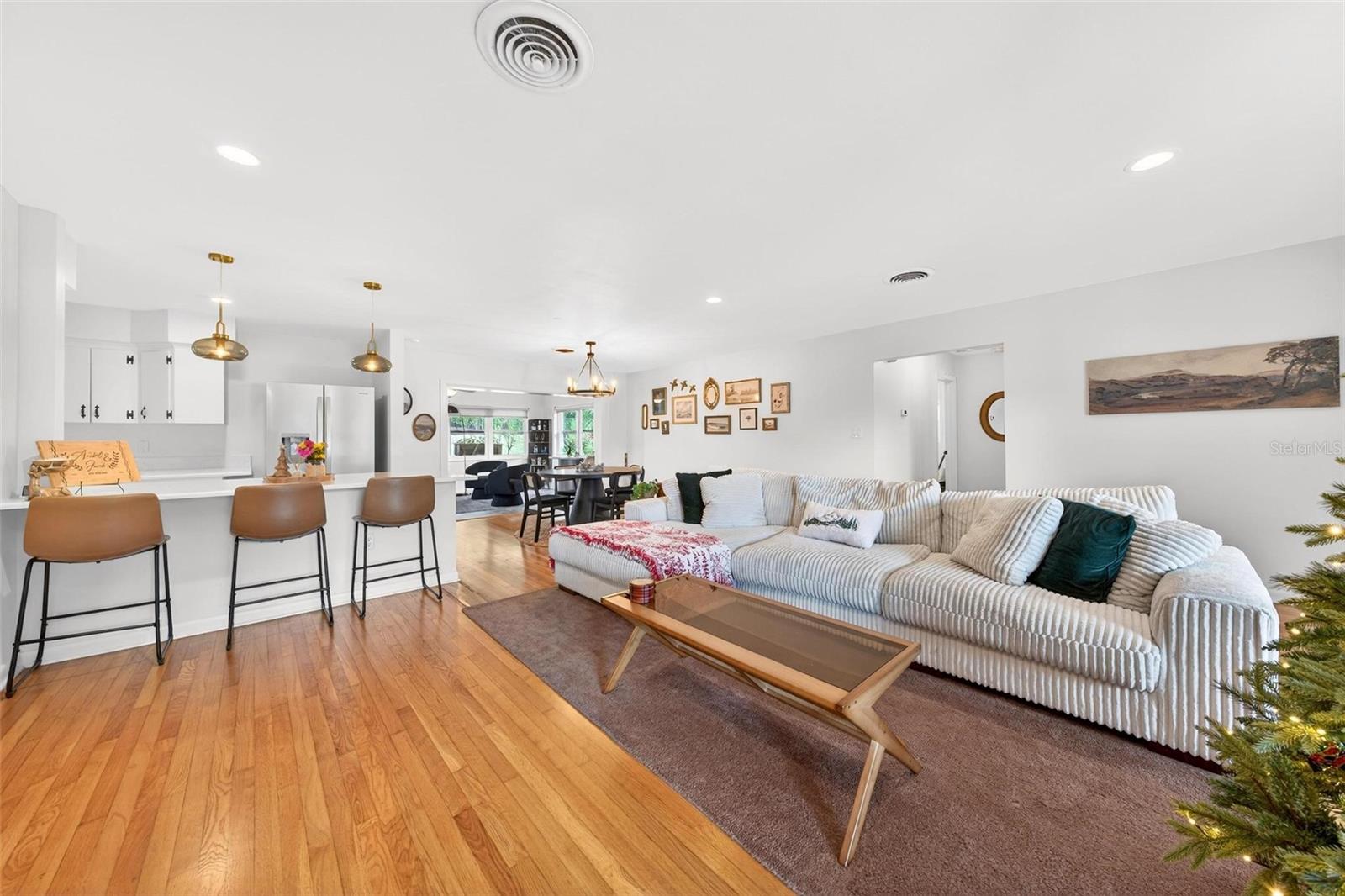 RAINBOW RIDGE - Residential