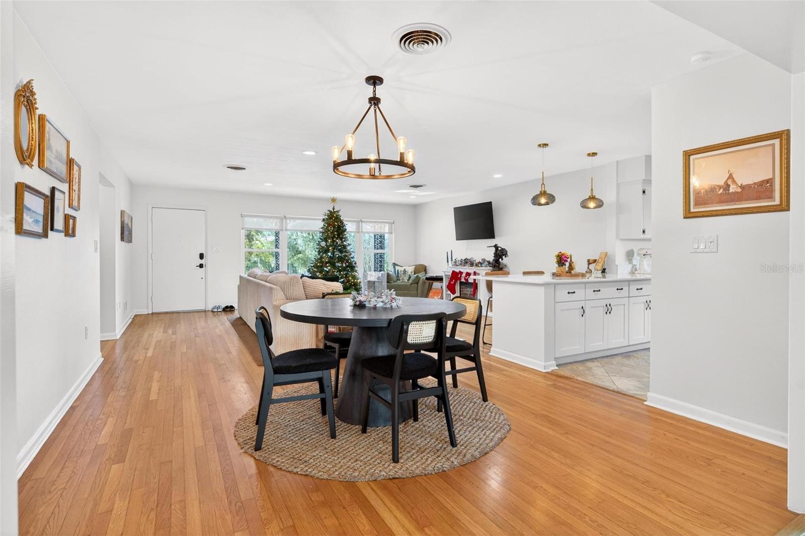 RAINBOW RIDGE - Residential