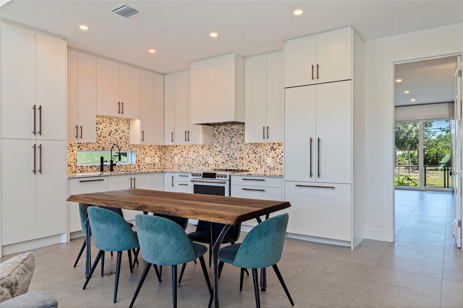 RIO VISTA - Residential