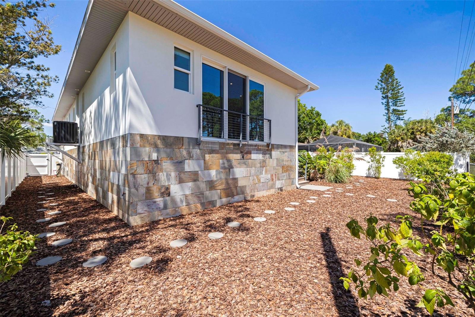 RIO VISTA - Residential