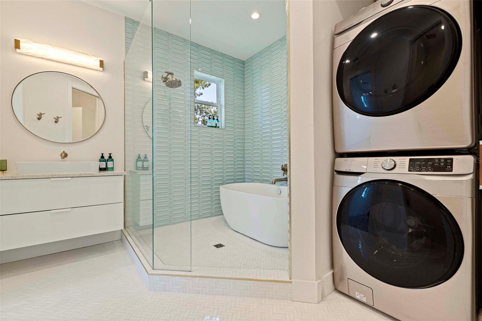 RIO VISTA - Residential