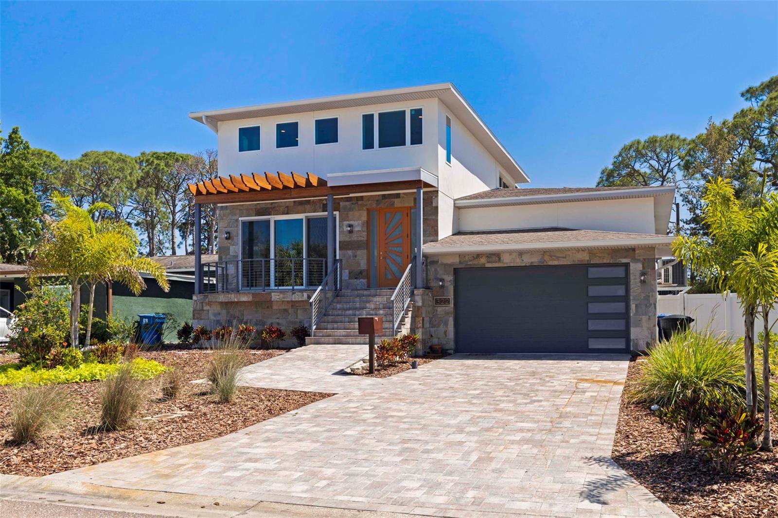 RIO VISTA - Residential