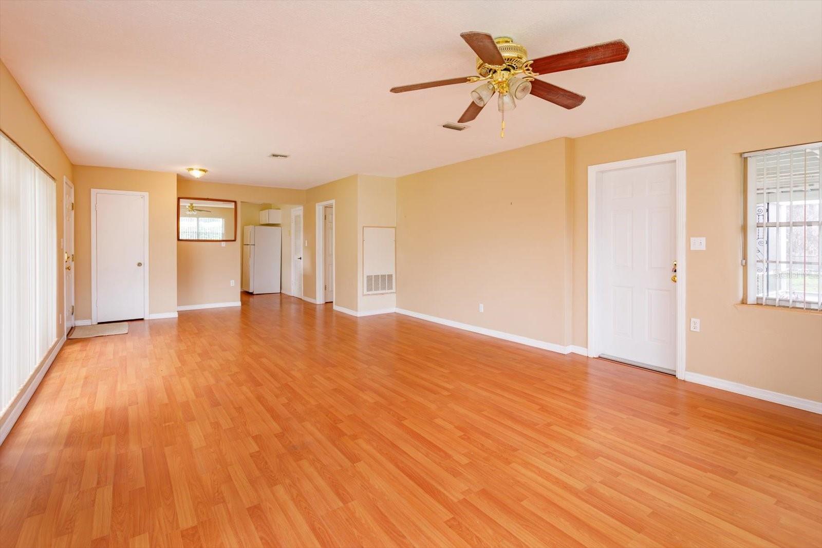 1519 CATALPA LANE