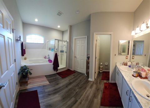 Tiny photo for 11412 SW 51st Circle, Ocala, FL 34476 (MLS # OM722068)