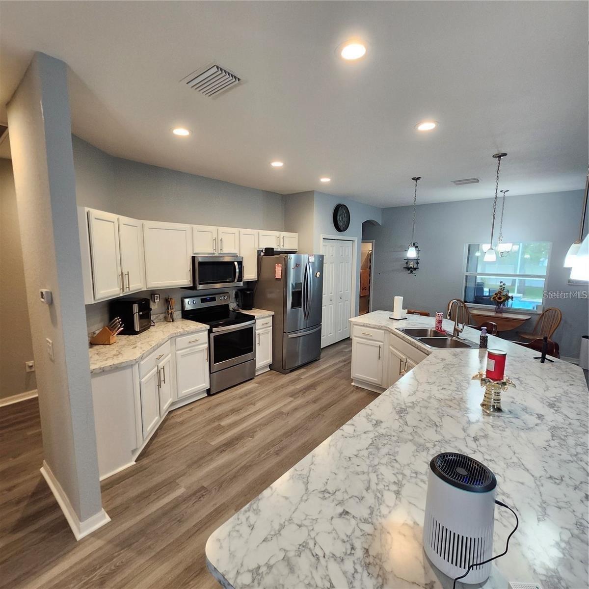 KINGSLAND COUNTRY ESTATE/FOREST GLEN - Residential