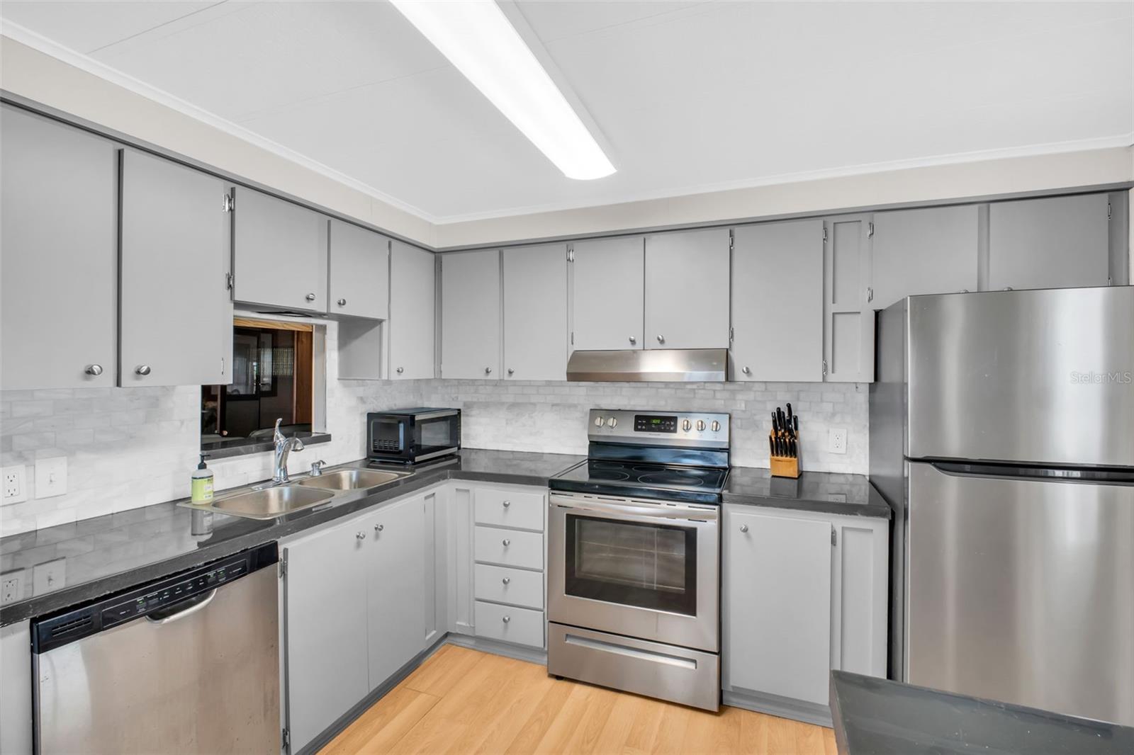 LAKE CONLEY MHP - Residential