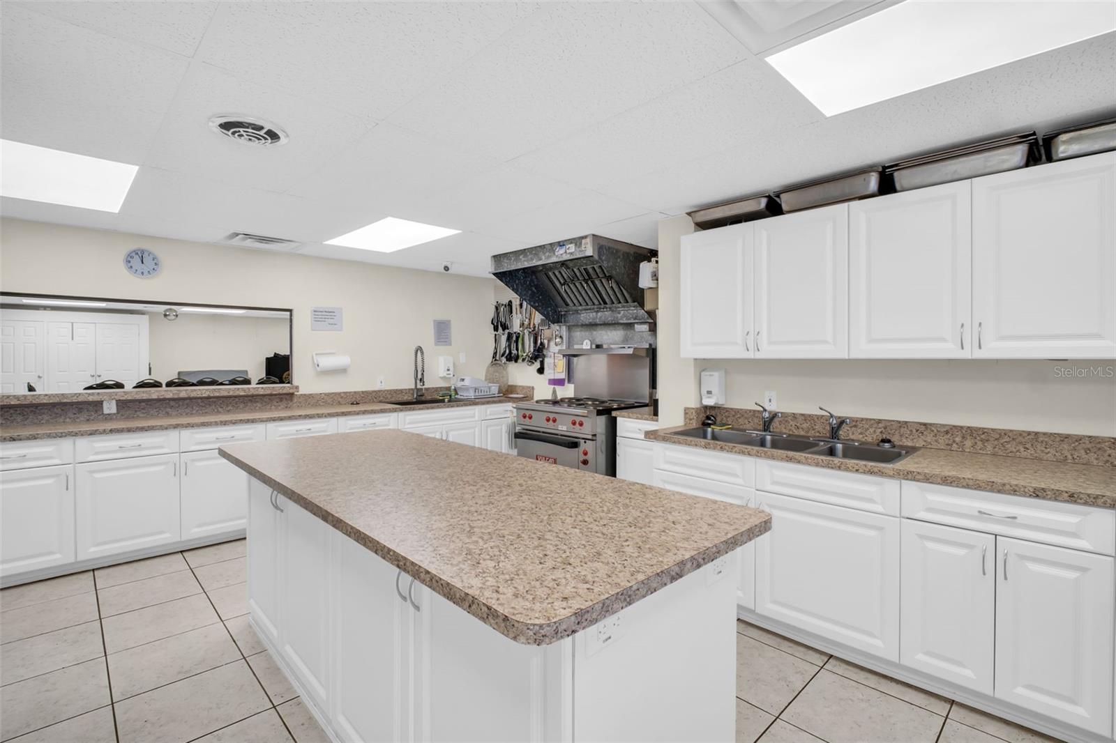 LAKE CONLEY MHP - Residential