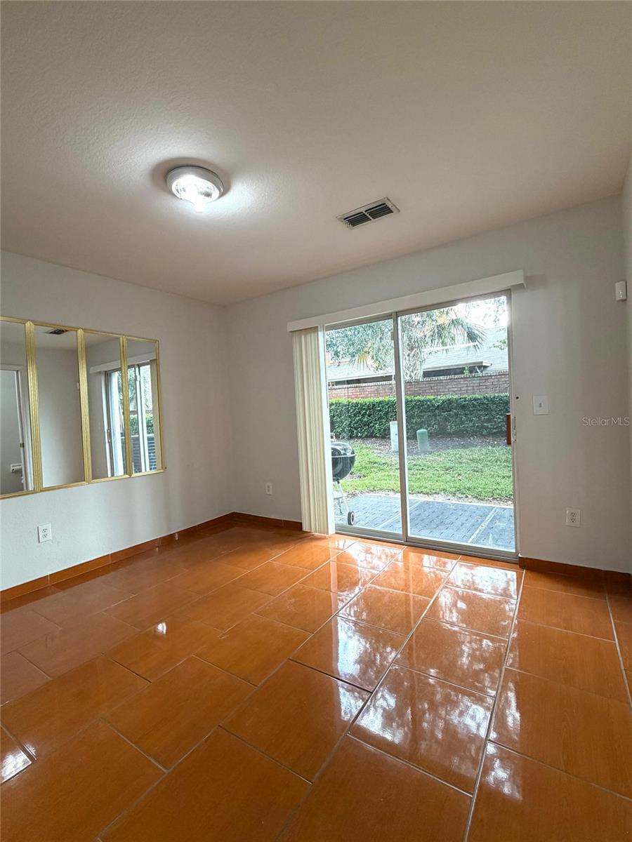 RIO HILLS TWNHS - Residential Lease