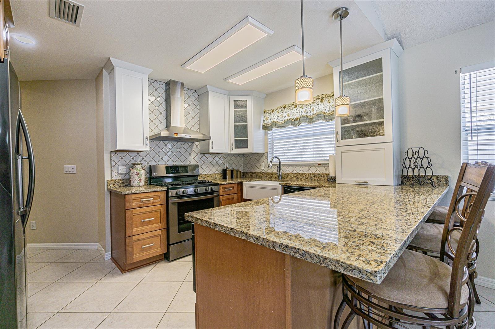 965 WESTWINDS BOULEVARD