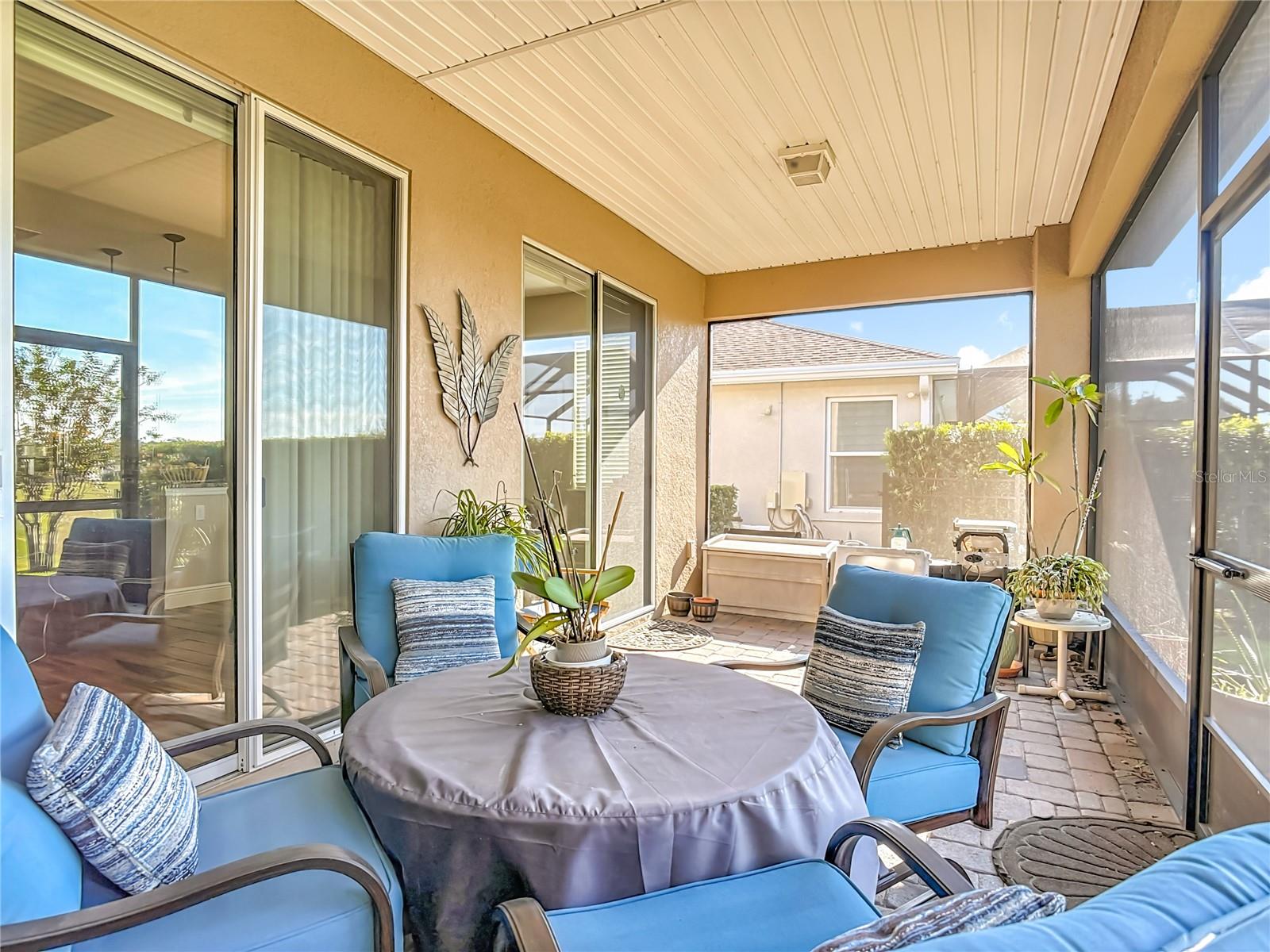 VICTORIA HILLS - Residential