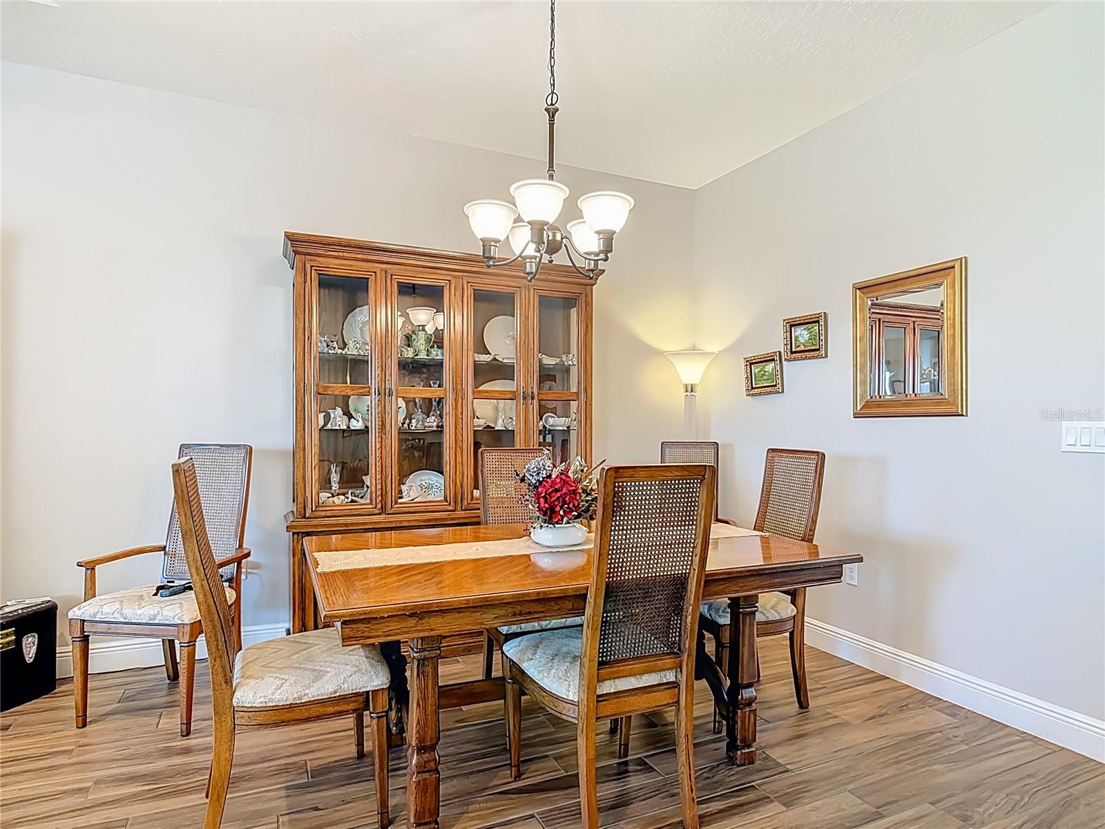 VICTORIA HILLS - Residential