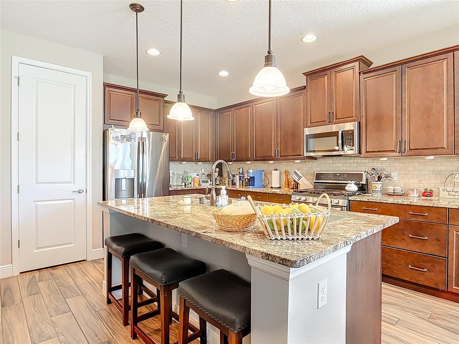 VICTORIA HILLS - Residential