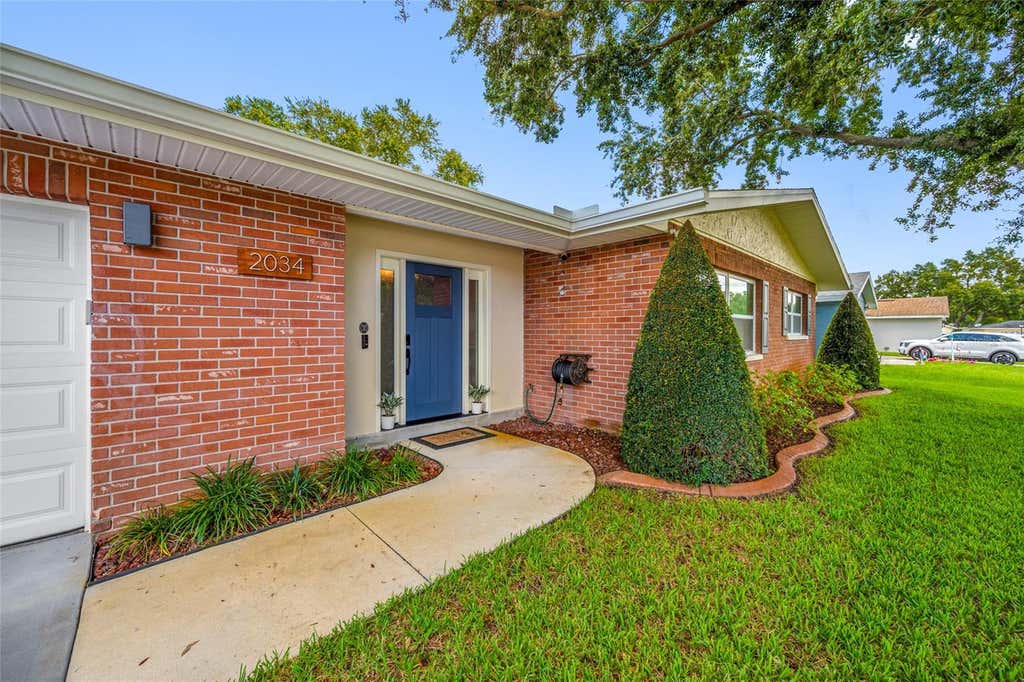 Photo of 2034 58th Lane N, Clearwater, FL 33760 (MLS # TB8541194)
