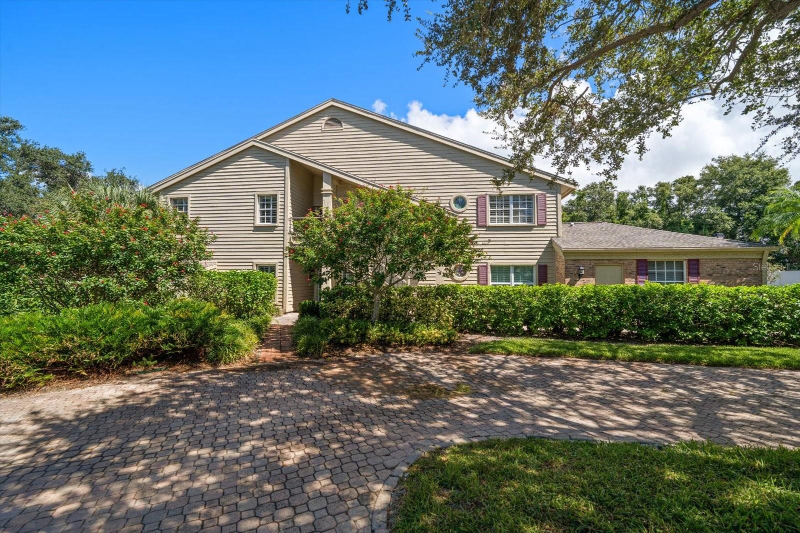 75 PELICAN PLACE
