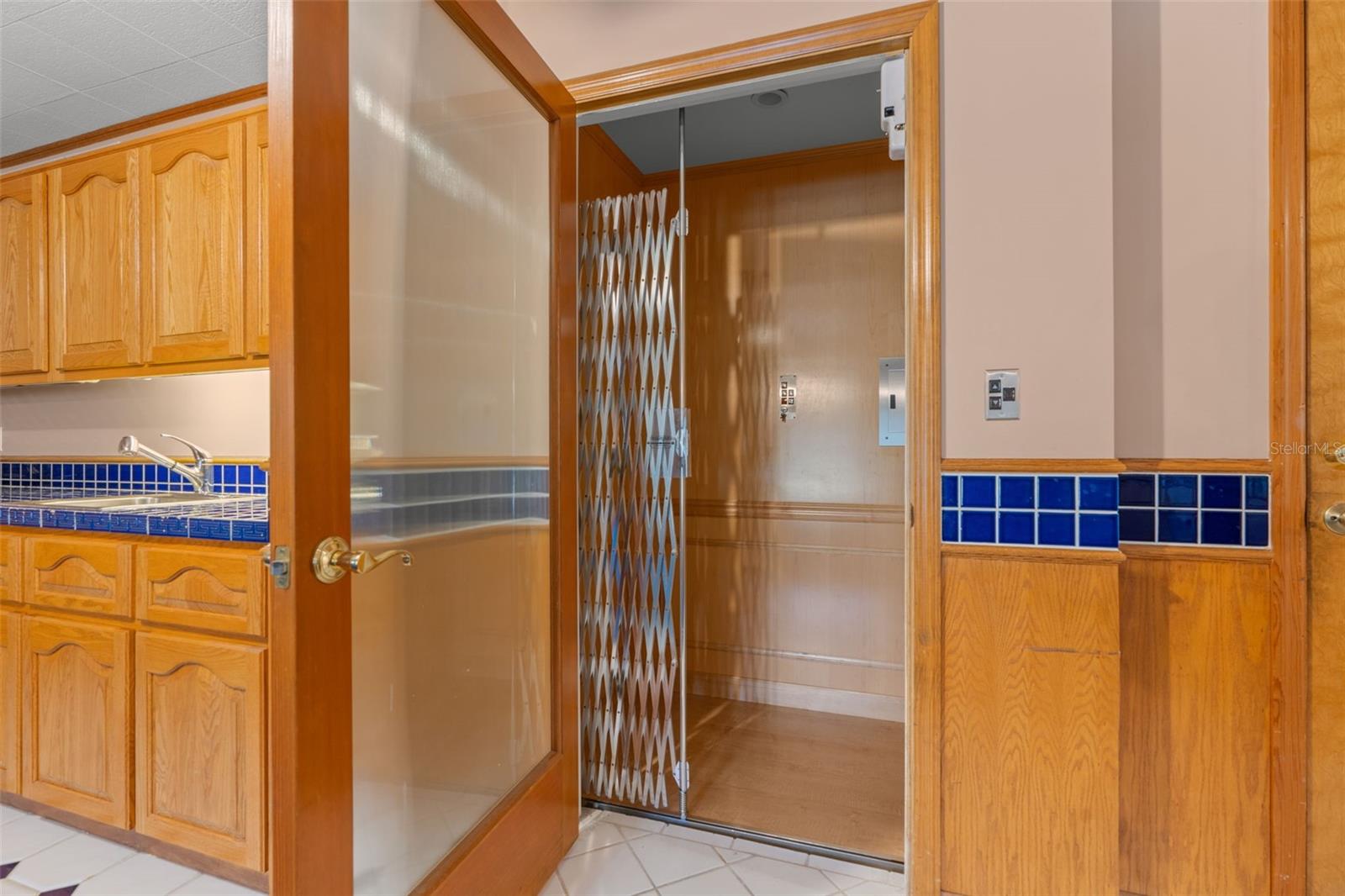 BLUE COVE - Residential