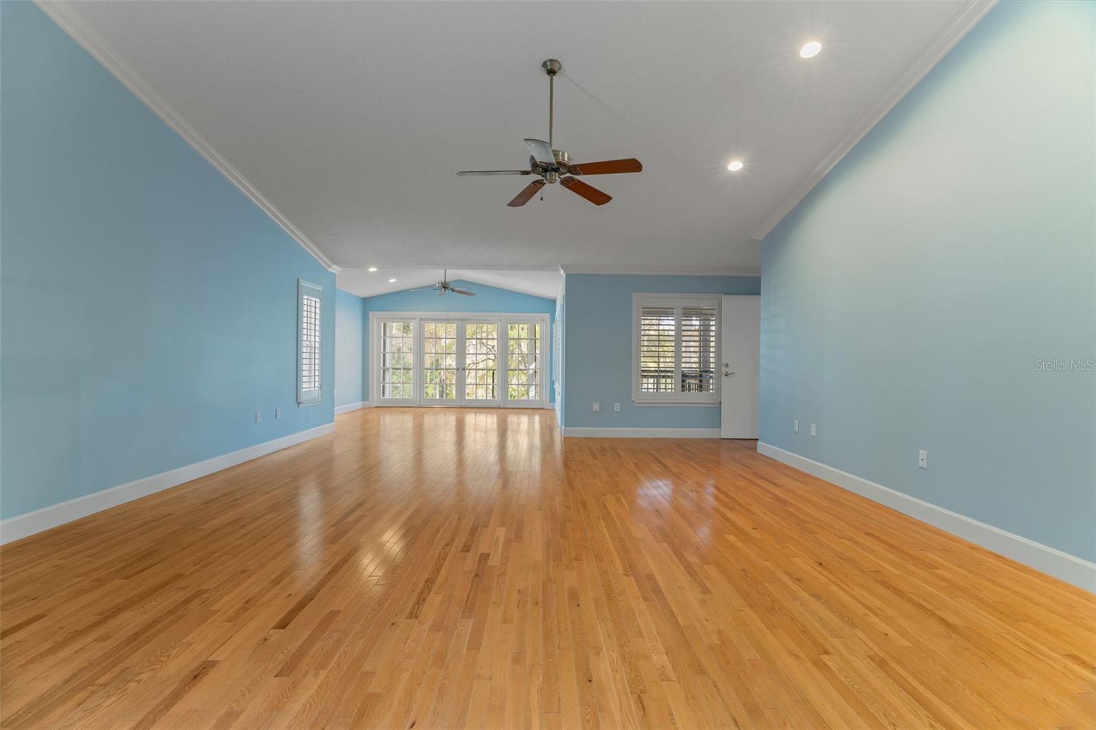 BLUE COVE - Residential