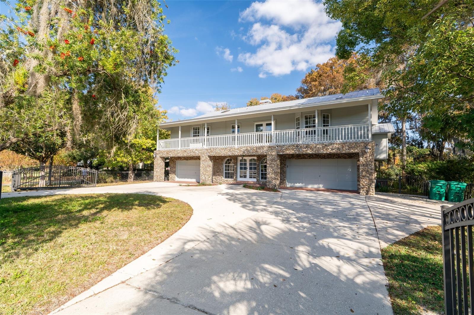 BLUE COVE - Residential