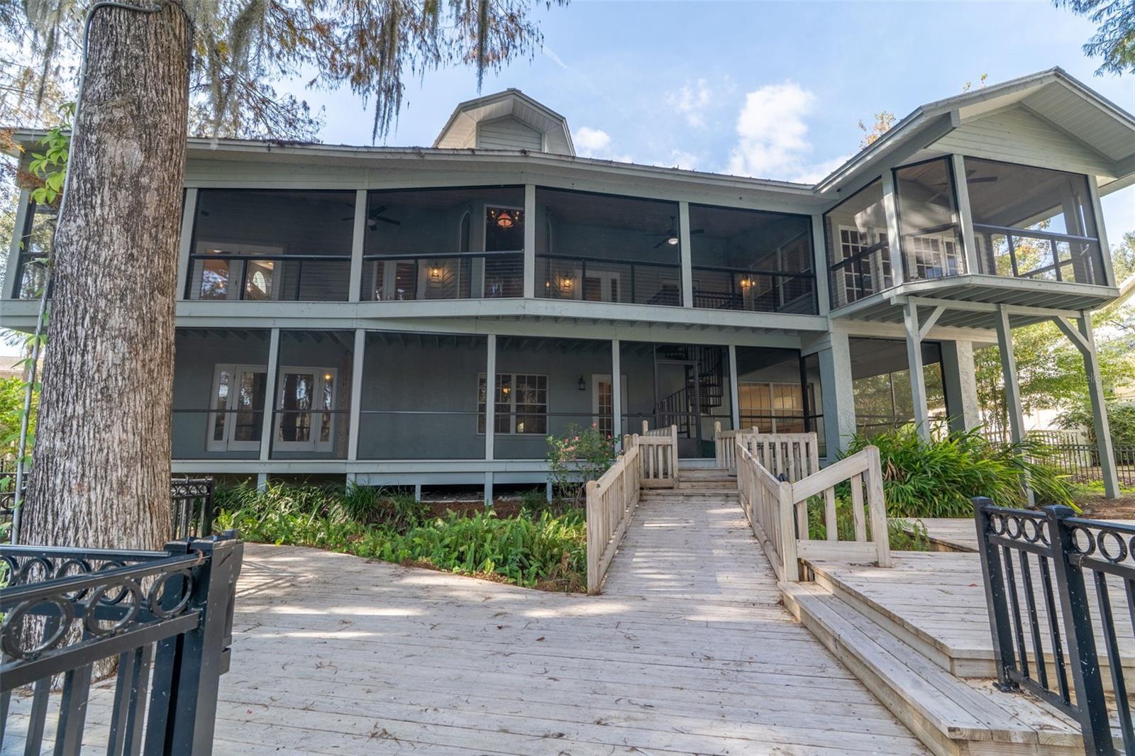 BLUE COVE - Residential