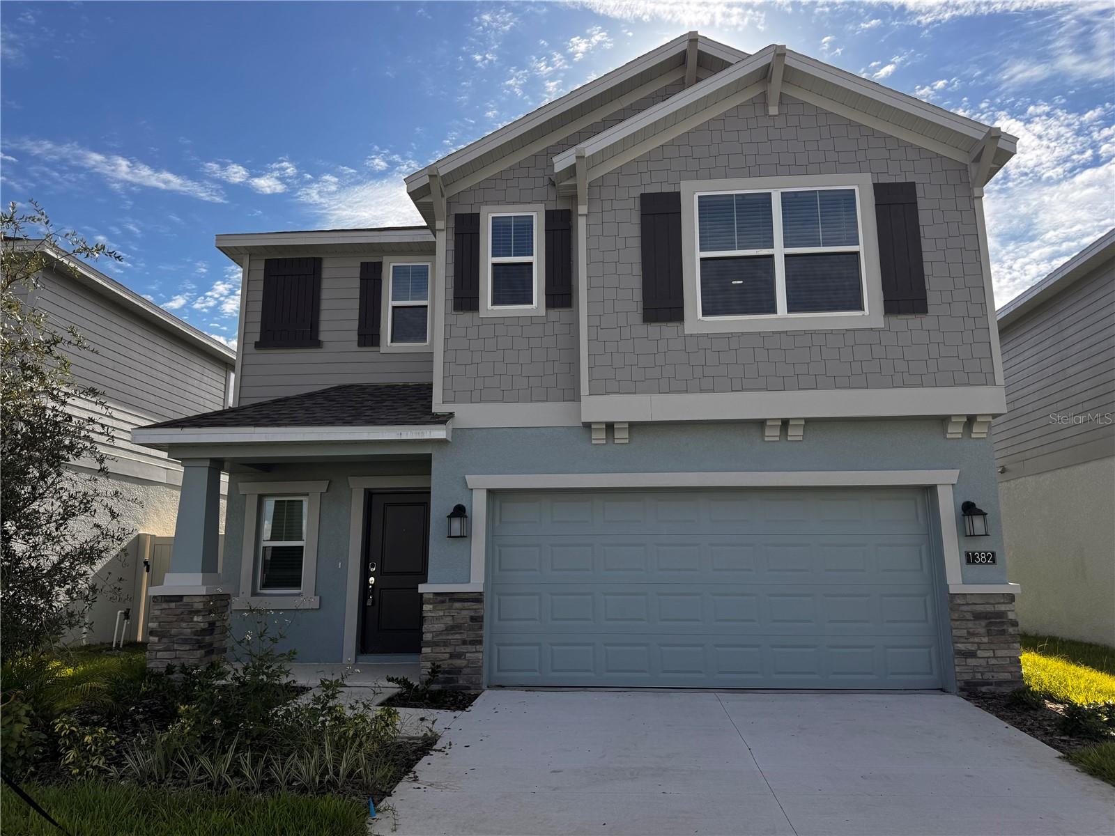 Welcome to this stunning, nearly-new home in Eagle Lake, just a stone’s throw away from Legoland! This spacious property features six generously-sized bedrooms and three modern bathrooms. The open floor plan creates a warm and inviting atmosphere, perfect for entertaining guests or enjoying family time. Outside, you’ll find a lovely patio area, ideal for outdoor gatherings. Don’t miss this incredible opportunity to own a beautiful home in a prime location!