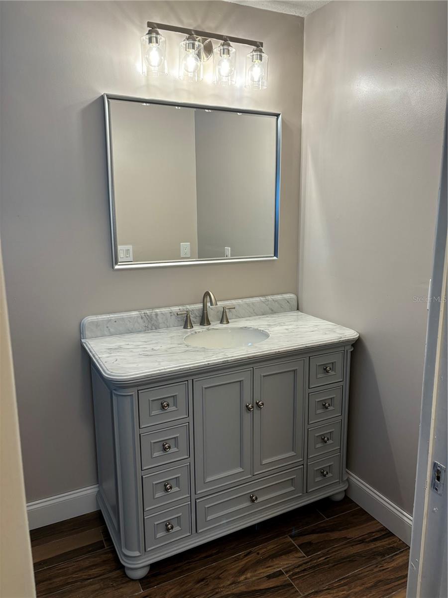 REGENCY PARK - Residential