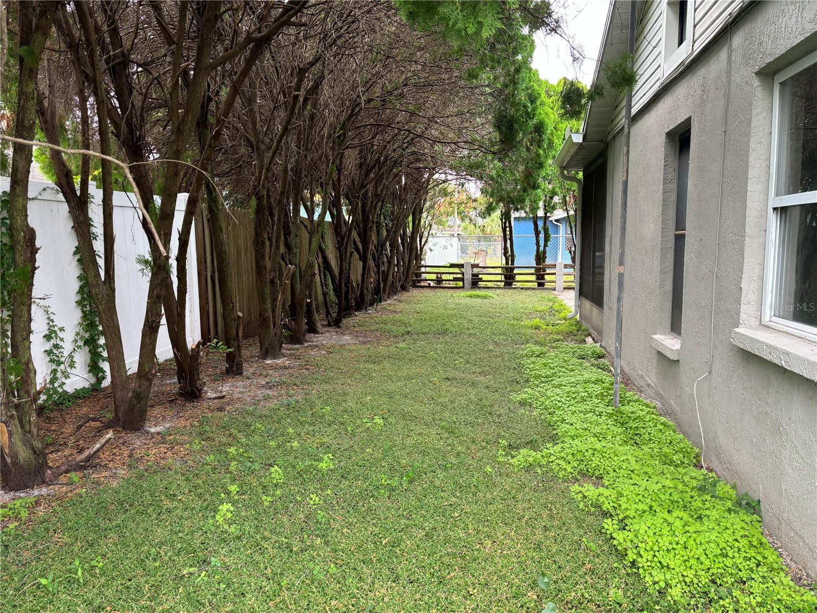 REGENCY PARK - Residential