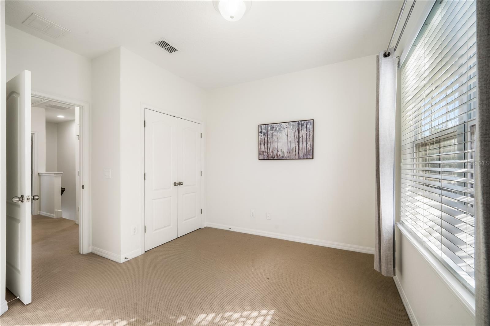 SAVANNAH PARK - Residential Lease